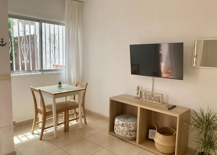 Casa M&m, Relax, Big Terrace, Swimming Pool * 阿罗纳